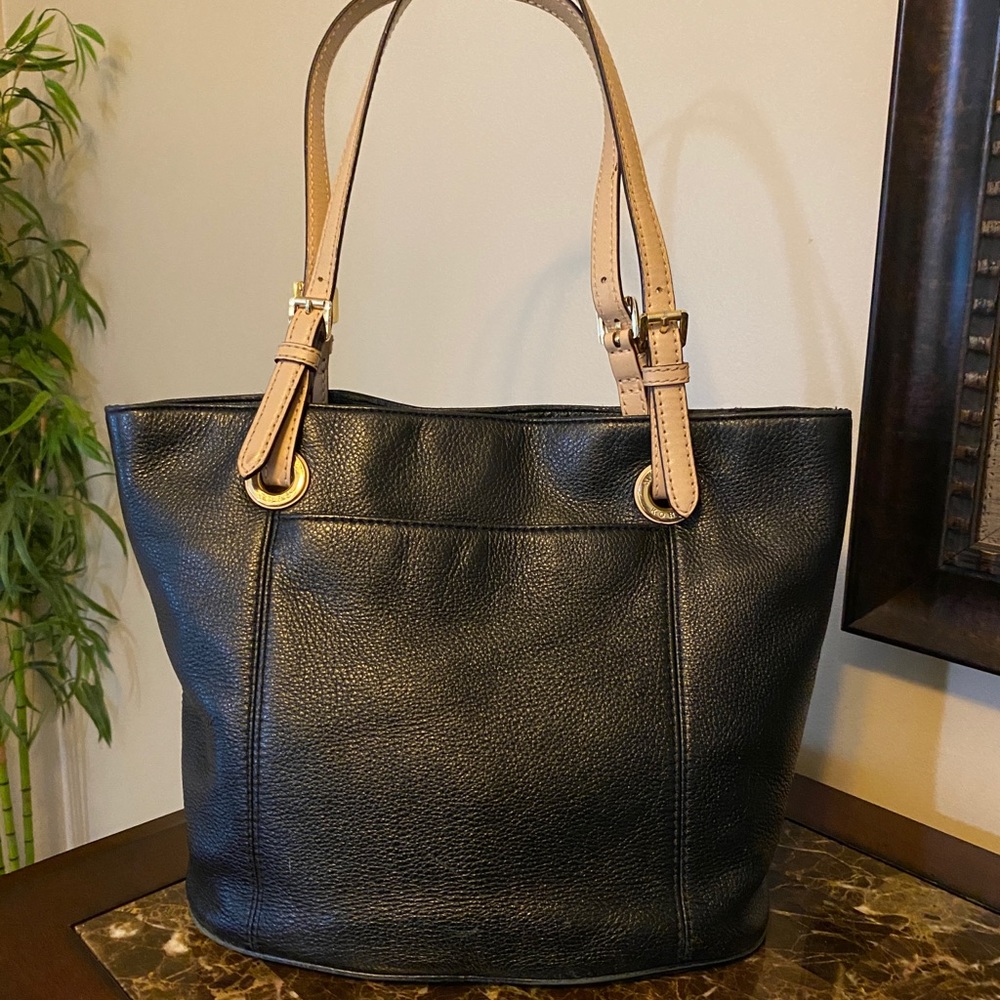 Michael Kors Black Tote Bag Purse beige handles